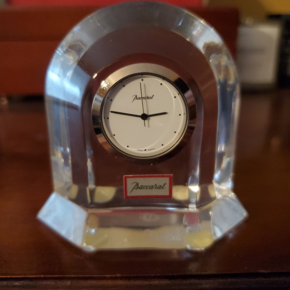 Baccarat vintage crystal Vega small clock